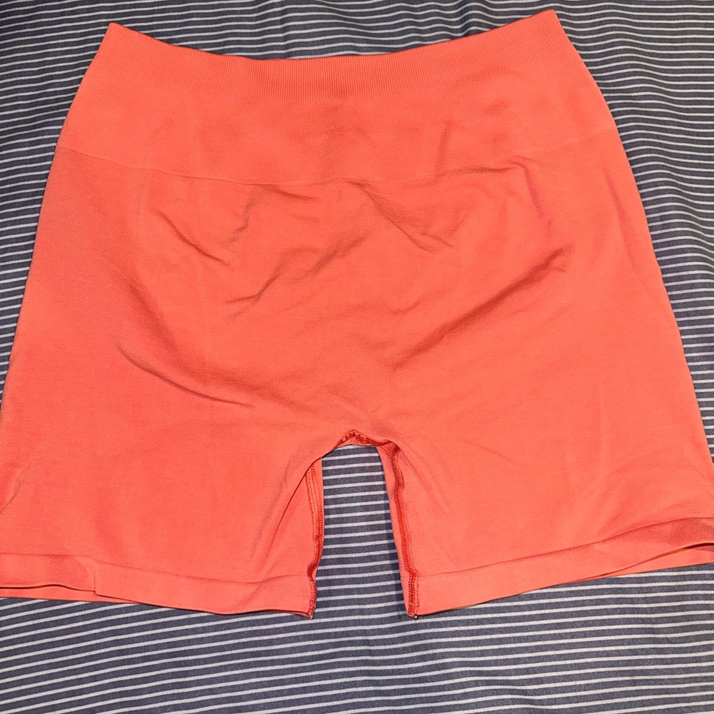 Alphalete amplify shorts